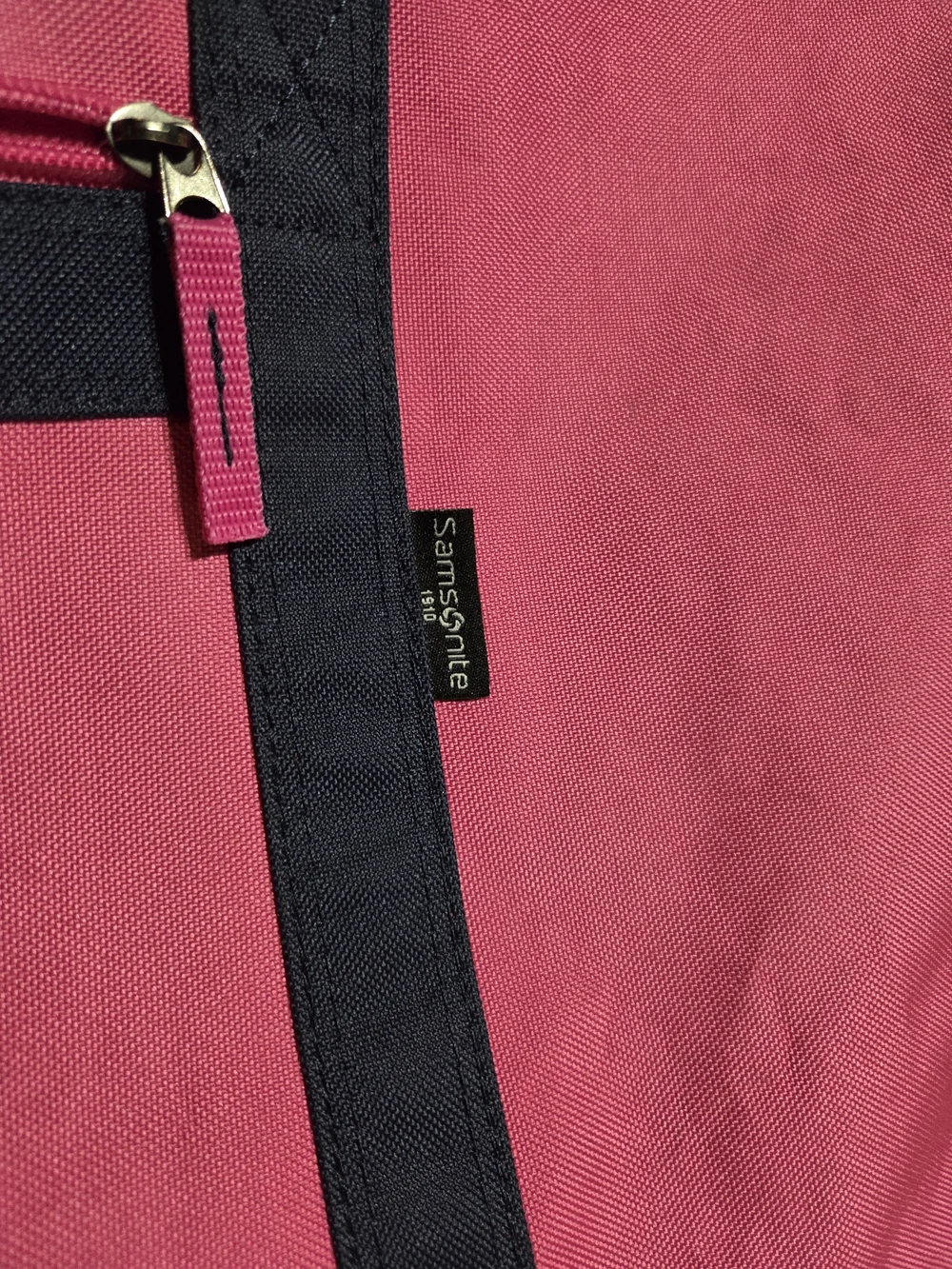 Samsonite spacious pink